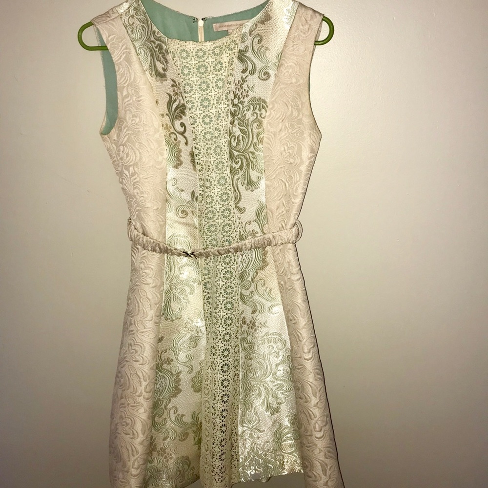 Gorgeous brocade vintage-look party dress - Picture 3 of 4